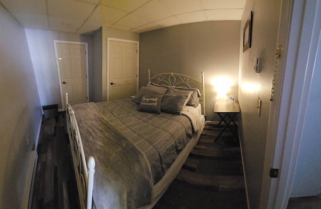 Cozy 1Bedroom in the heart of Historical Downtown Medford