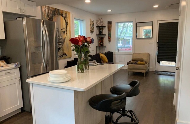 Cozy 2/1.5 Getaway in Lily Ponds