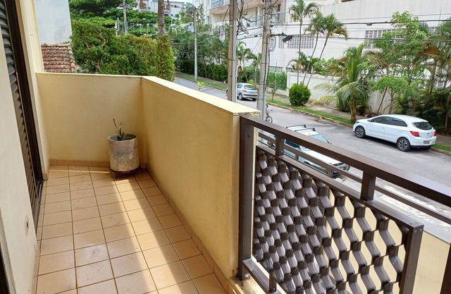Cozy 2-bedroom apartment between Praia das Astúrias and Tombo.