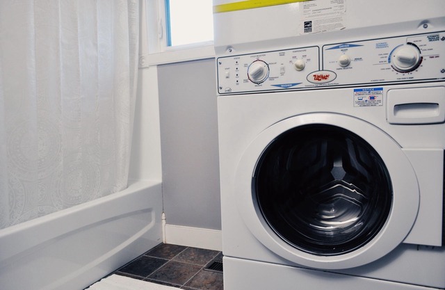 Cozy 2 Bedroom 1 Bathroom 10 minutes from downtown/free parking