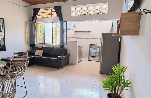 Cozy 2-bedroom apartment in beautiful Neiva with AC, WiFi, near to the Hospital
