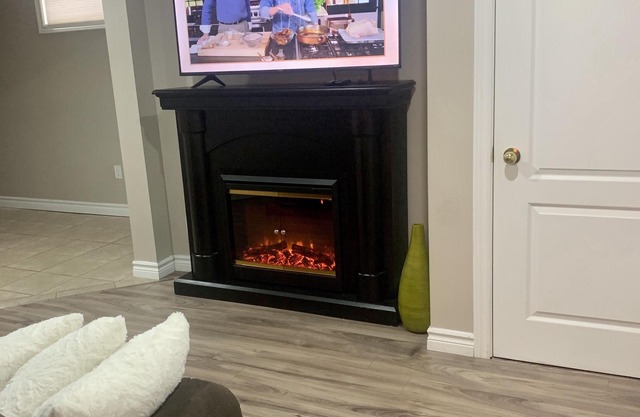 Cozy 2 bedroom basement apartment