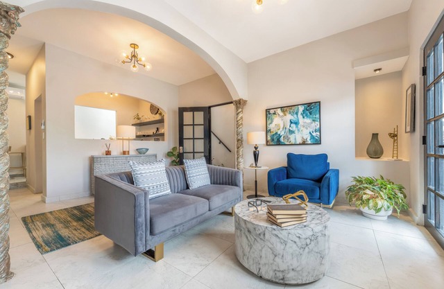 Cozy 2 Bedroom In Miramar With Balcony & Living room - Casa Ciana