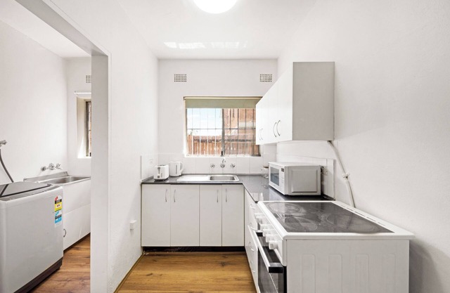 Cozy 2-Bedroom Retreat with Parking in Cabramatta