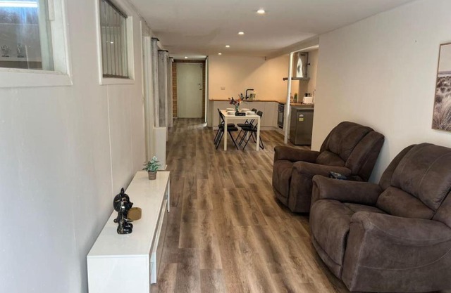 Cozy 2Beds Studio witch Kitchen Laundry near Zoo and Mall