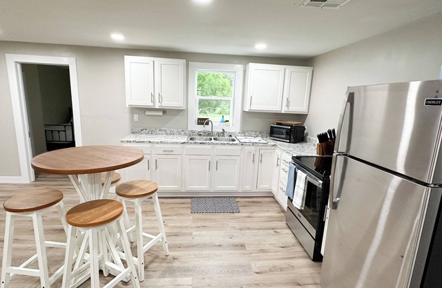 Cozy 3- bedroom home with small town charmn