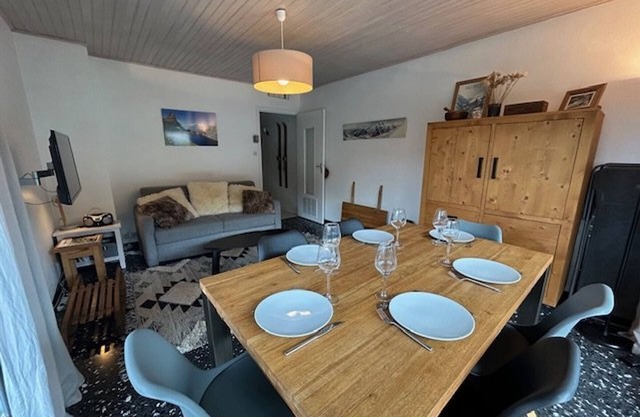 Cozy 3-Room Apartment for 6 in Serre Chevalier – Parking, Ski Locker, Balcony, 3-Star Rating