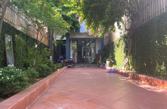 Cozy 3BR Near Beach, Tranquil Fish Pond & Parking