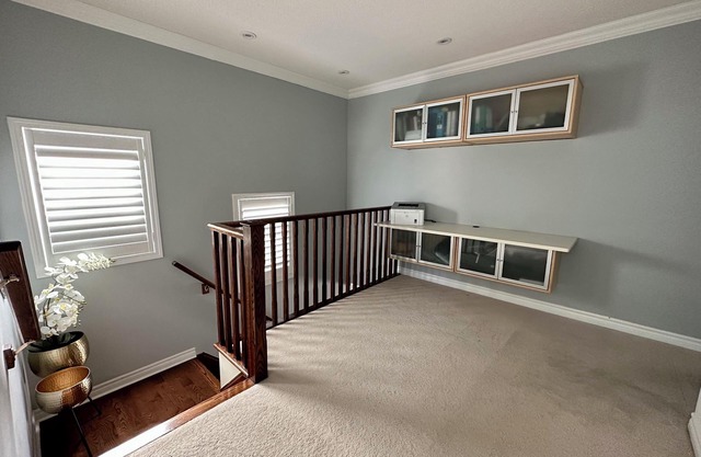 Cozy 5 Bedroom House in Mississauga, On
