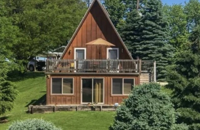 Cozy A Frame Cabin (Buckel Lodge Taylar Manor)