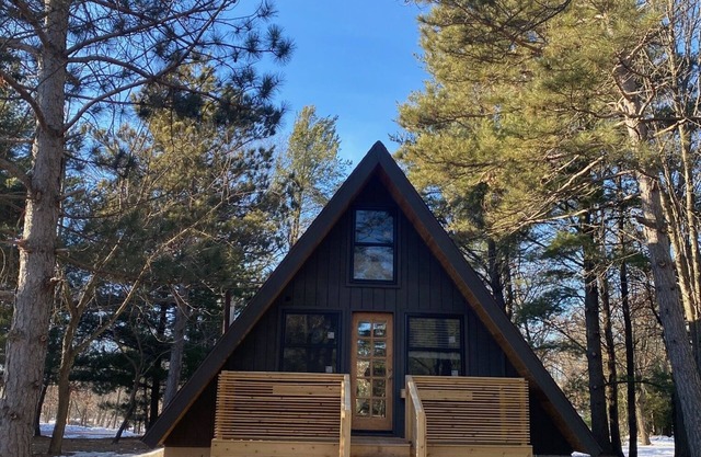 Cozy A-Frame Cabin in the Woods!