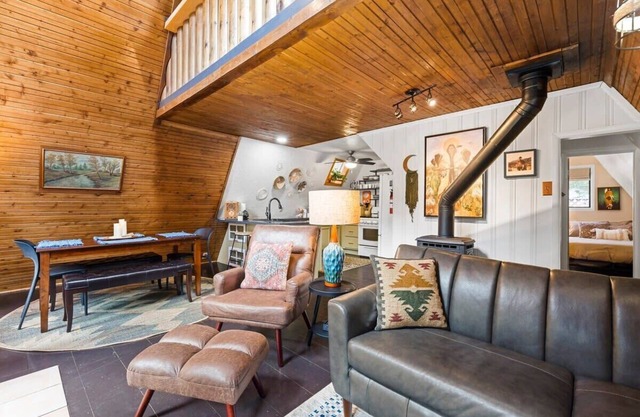 Cozy A-Frame in the Pines Retreat, Family + Dogs