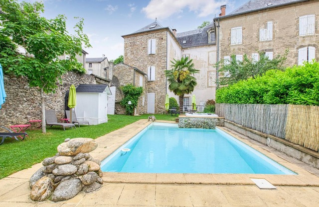 Cozy apartment in Saint Jean du Bruel