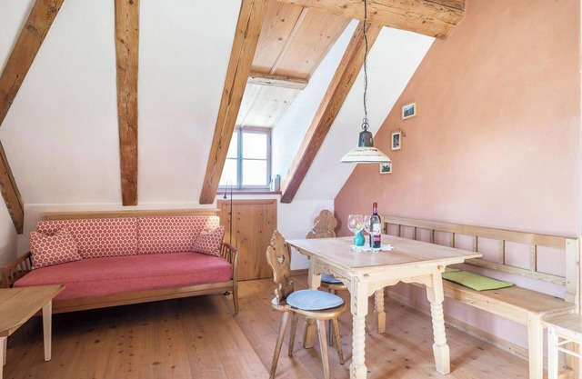 Cozy Apartment "Ferienwohnung Wachsbichl" with Mountain View