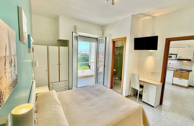 Cozy apartment for families in Residence, in the center and on the sea