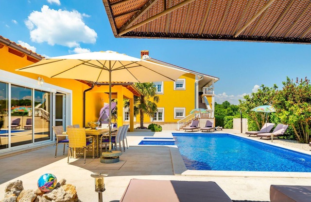 Cozy apartment in Labin with WiFi