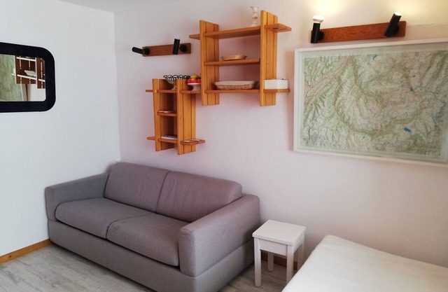 Cozy apartment in Plagne Village with direct access to slopes, south-facing terrace, pets allowed