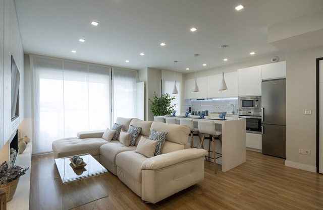 Cozy apartment with pool and parking