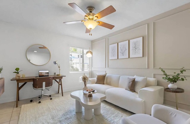 Cozy Bayshore Escape | Pool, Gym, FREE Parking
