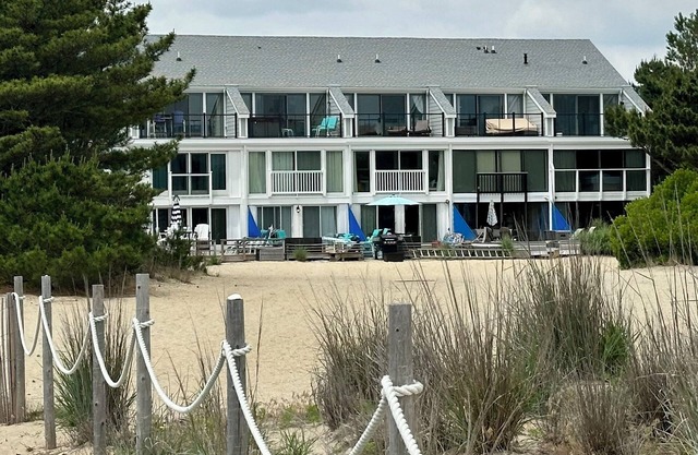 Cozy Beachfront Townhome with Stunning Ocean Views - Recently Added 3rd Floor