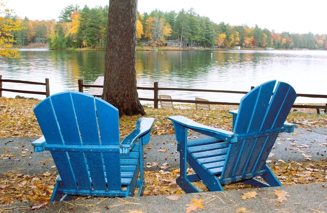 COZY BEAR LODGE-On UTV/Snowmobile trail, Beachside Cabin w/Porch, Private dock