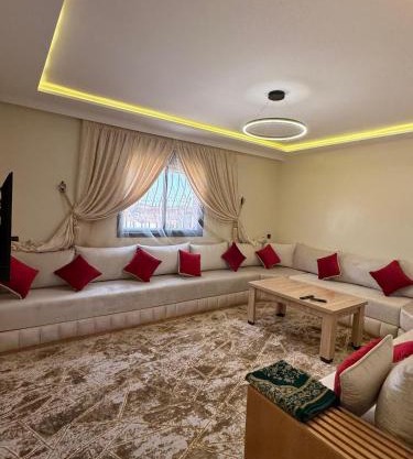 Cozy Bright Family Apartment Near City Center