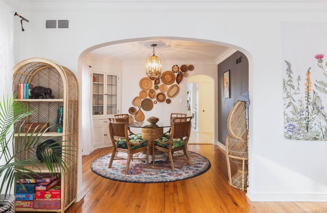 Cozy bungalow with a unique style for an extra special stay!