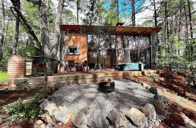 Cozy cabin con jacuzzi Huasca Retreats