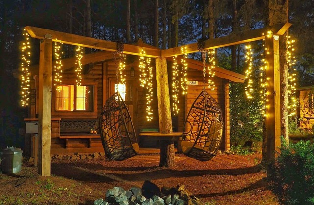 Cozy cabin in the heart of Hayward!