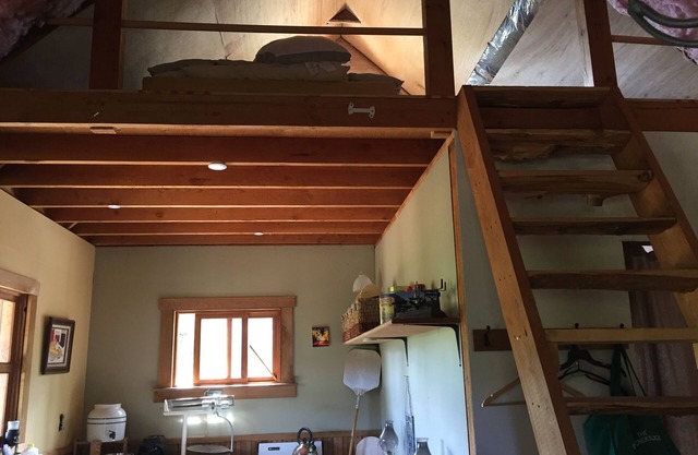 Cozy Cabin on a small Off Grid Homestead