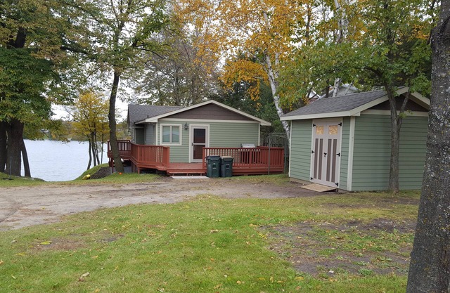 Cozy Cabin on Lake Victoria
