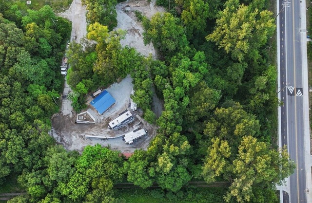 Cozy Cabin w/Loft, Grill & Fire Pit