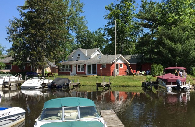 Cozy Canal Front Home in Wonderful Sylvan Beach, NY