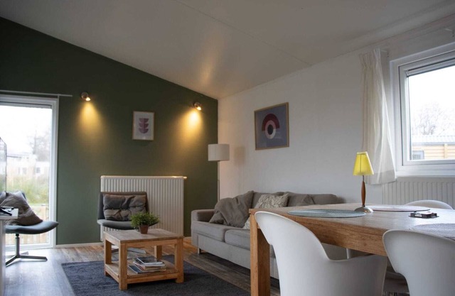 Cozy chalet for rent on a child-friendly campsite near Lauwersoog