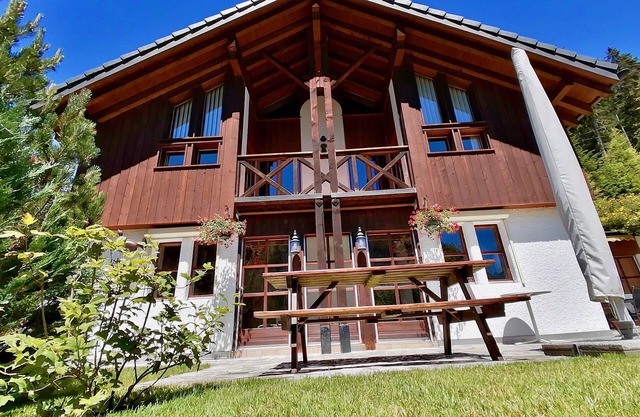 Cozy Chalet "Le Tétras" (8-10 people/Sauna)