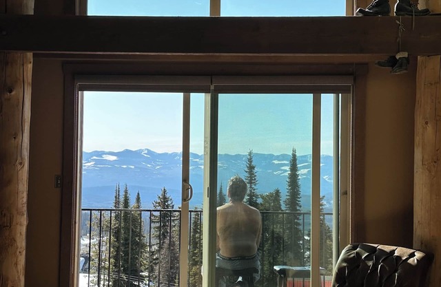 Cozy Condo at Big White