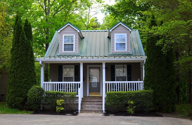 Cozy cottage in a private, gated community minutes from all Pickwick attractions