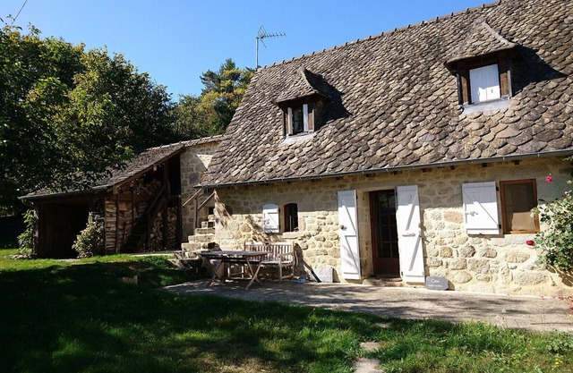 Cozy Cottage in Goulles