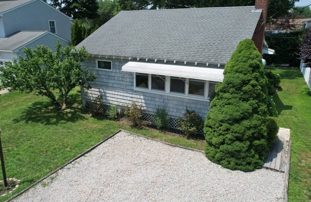 Cozy cottage in lovely Bonnet Shores