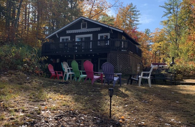 Cozy cottage on Belleau Lake!