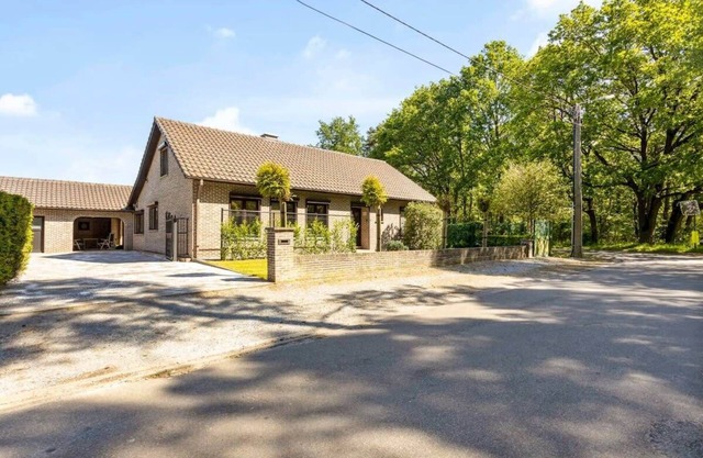 Cozy Country House in Houthalen-Helchteren