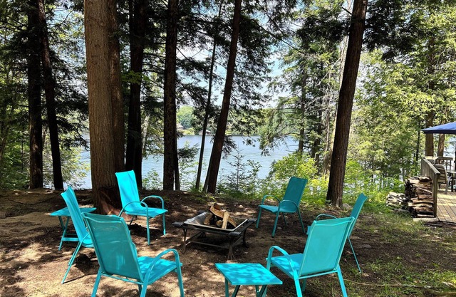 Cozy Cove on Gull LakenGetaway to your own cove with swim up dock and sand beach