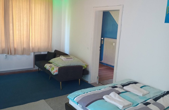 Cozy 2-Bed Apartment in Buchholz. Ideal for work &Families.Free Parking & wifi