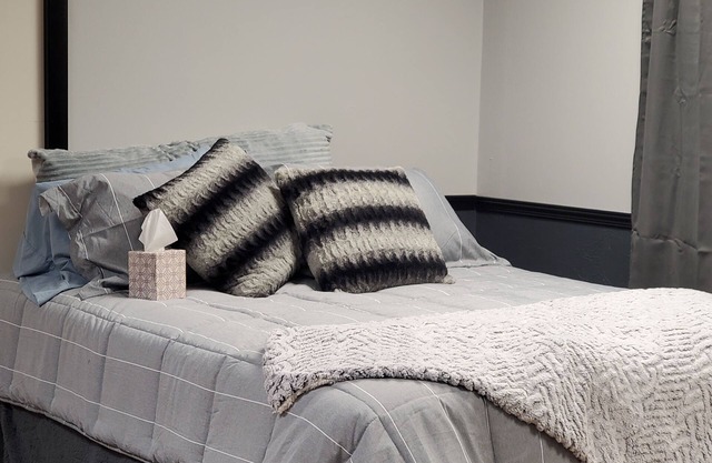 Cozy downtown corporate studio fully furnished