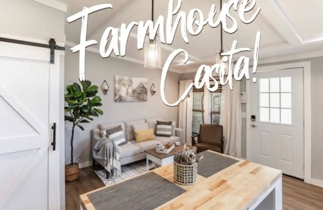 Cozy Farmhouse Retreat W/Firepit
