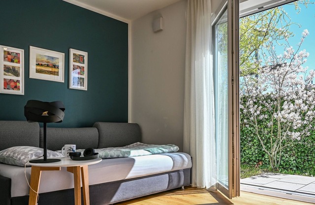 Cozy first floor apartment with covered terrace - ideal for 4-legged friends.