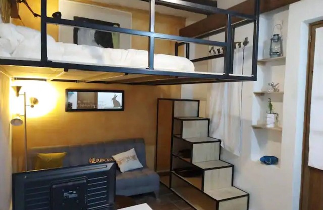 Cozy Furnished Loft in the City Center