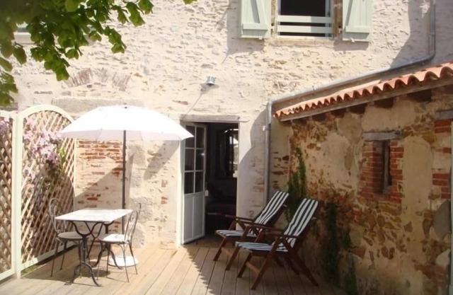 Cozy Gîte with Terrace, Bikes & WiFi - Near Thalassotherapy & Balneotherapy Destinations