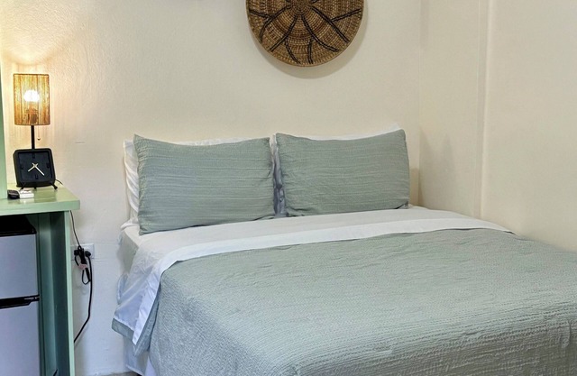 Cozy Guesthouse in Middle of Grand Cayman