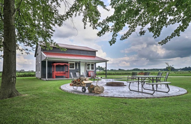 Cozy ‘Haven of Rest’ Home w/Amish Country Views!